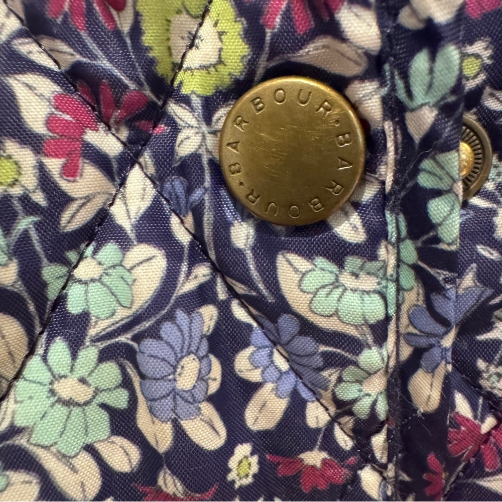 Barbour Girls Purple Floral Quilted Daisy Liddesdale Jacket size L 10/11 - Picture 7 of 7